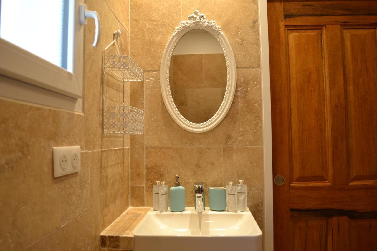 La Romagnolette Bed & Breakfast Saint-Restitut ภายนอก รูปภาพ