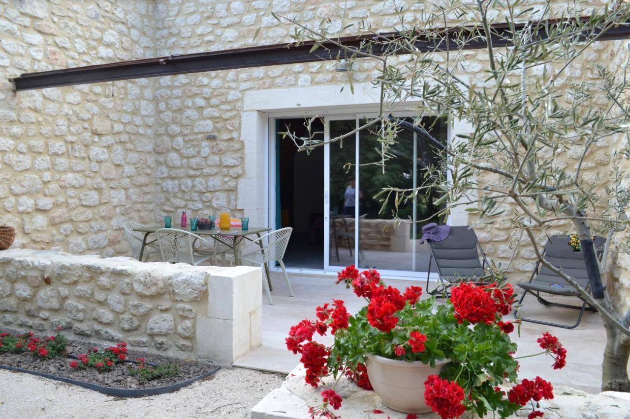La Romagnolette Bed & Breakfast Saint-Restitut ภายนอก รูปภาพ